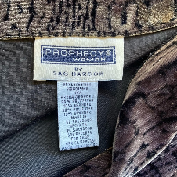 VTG Prophecy Woman Velour Button-Up - Picture 6 of 7